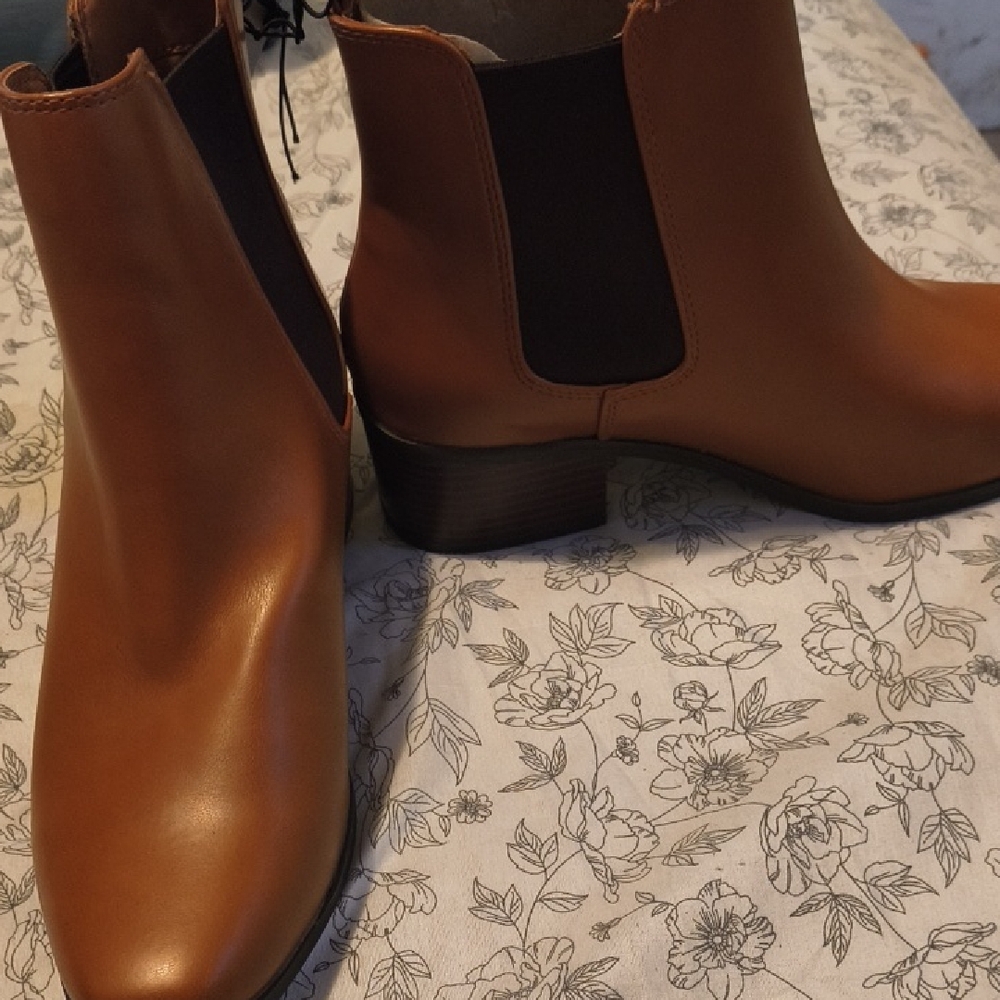 Elegant Brown Ankle Booties